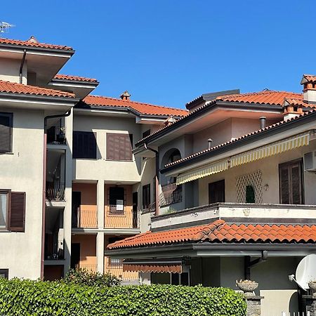 Lovingstresa 2 Brand New Apartment Exterior foto