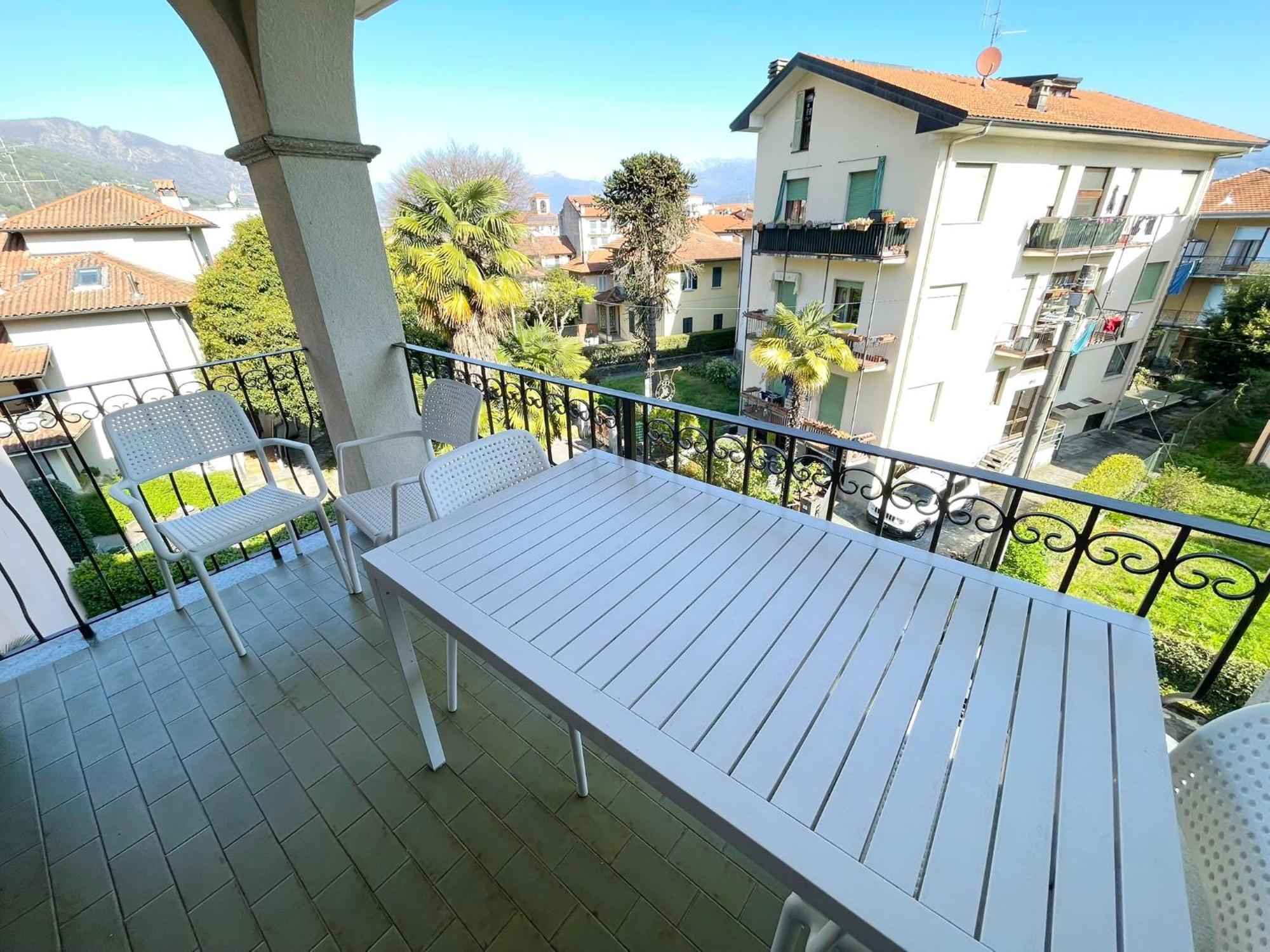 Lovingstresa 2 Brand New Apartment Exterior foto